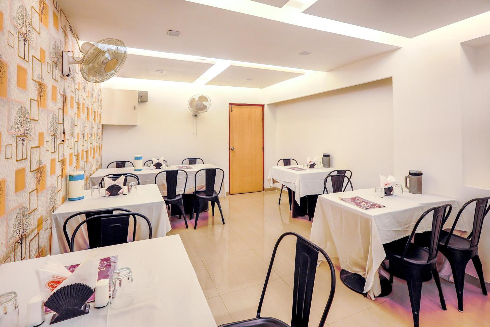 Treebo Rvg Hotel Vadodara Kültér fotó